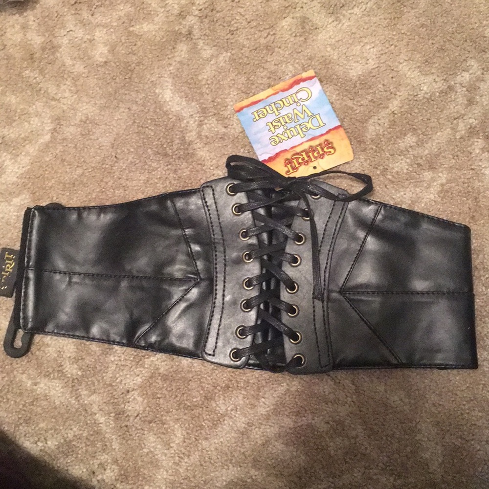 Waist cincher